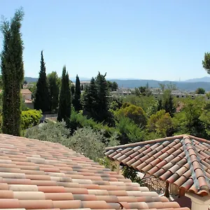 Alojamento de Acomodação e Pequeno-almoço Lousoan, Aix-en-Provence